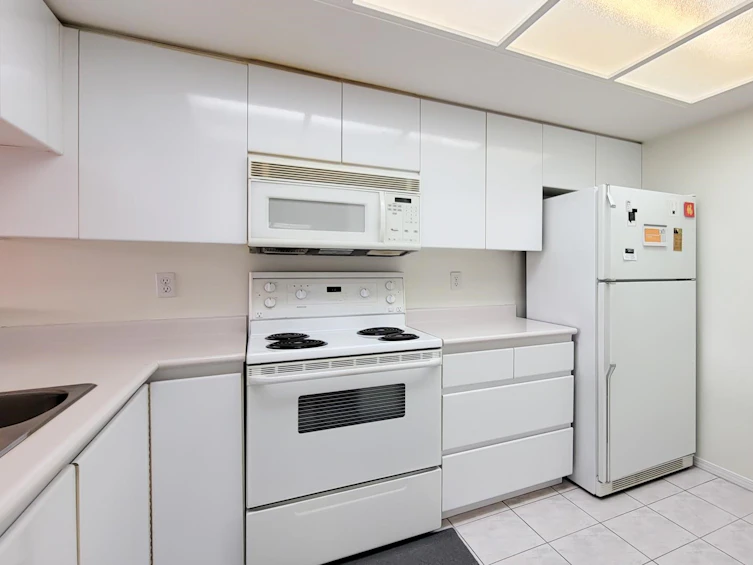 1701-1199 Eastwood Street, Coquitlam, BC, V3B 7W7 - 10