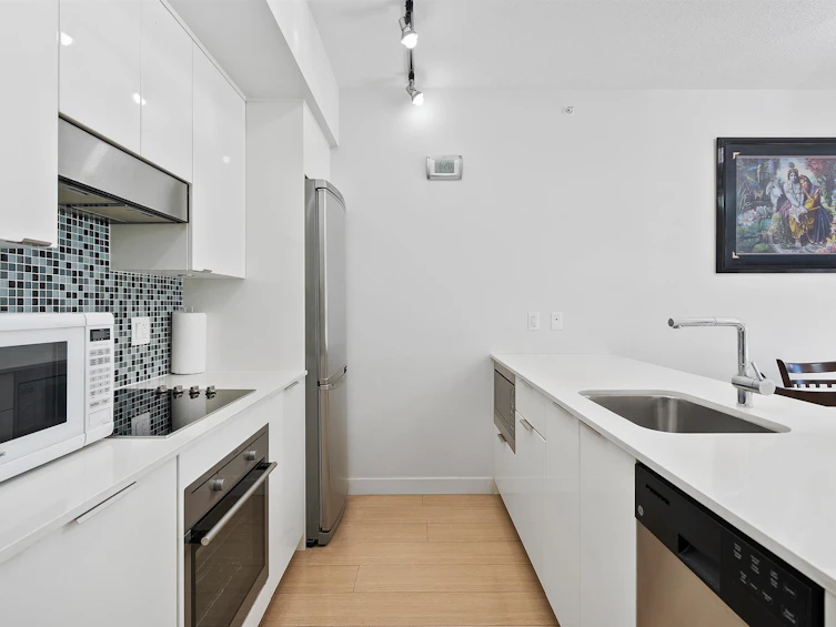 312-2788 Prince Edward Street, Vancouver, BC, V5T 0C8 - 4
