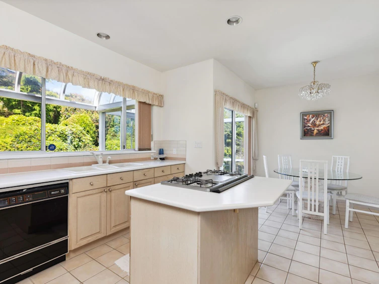 1411 Chippendale Road, West Vancouver, BC, V7S 2N7 - 14