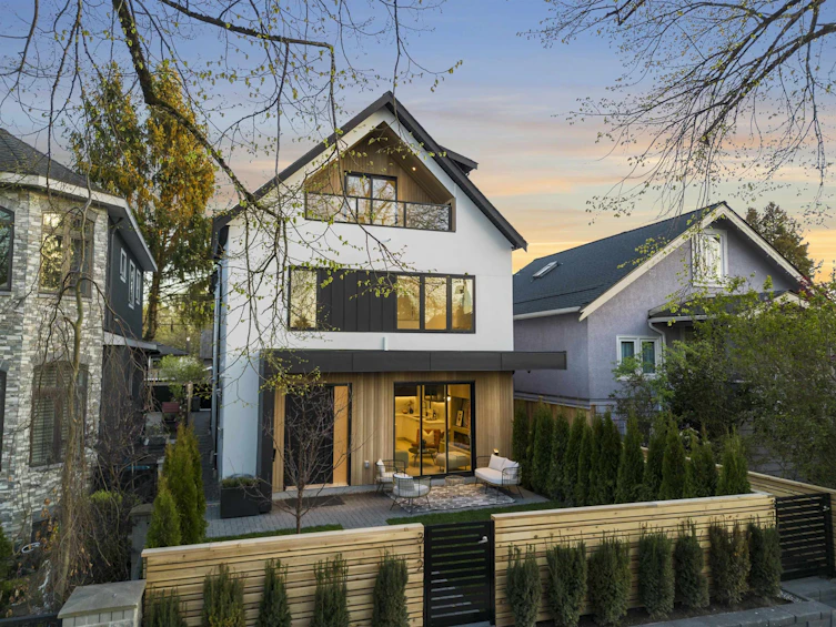 312 E 43 Avenue, Vancouver, BC, V5W 1T6 - 3