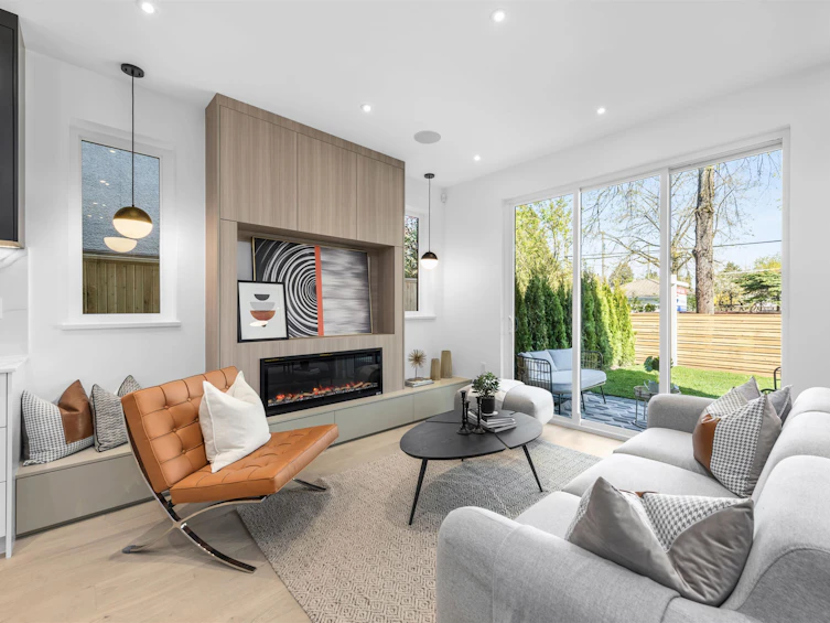 312 E 43 Avenue, Vancouver, BC, V5W 1T6 - 12