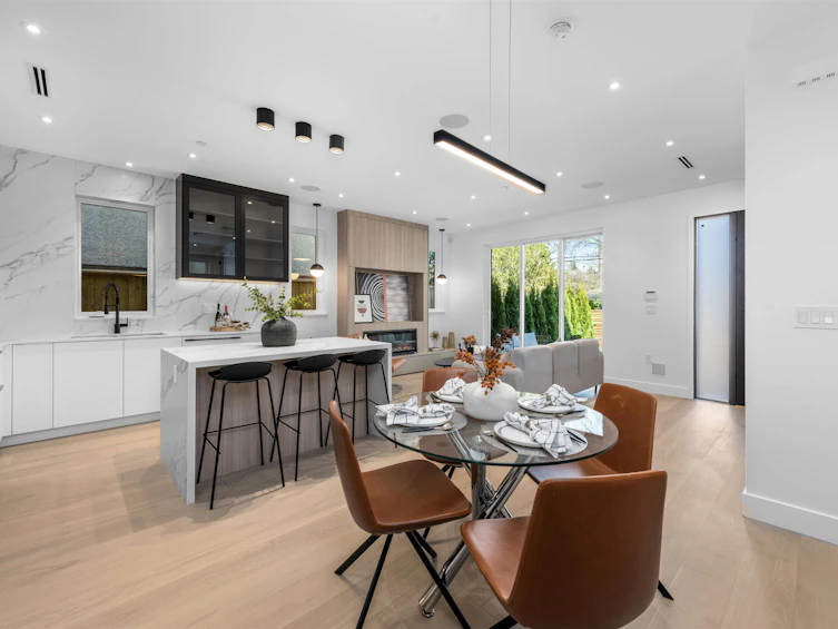 312 E 43 Avenue, Vancouver, BC, V5W 1T6 - 18