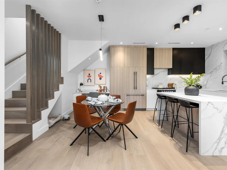312 E 43 Avenue, Vancouver, BC, V5W 1T6 - 19