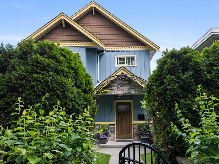1611 East Georgia Street, Vancouver, BC, V5L 2B1