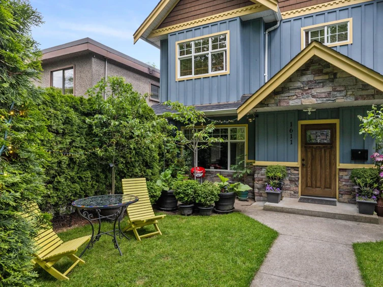 1611 East Georgia Street, Vancouver, BC, V5L 2B1 - 3