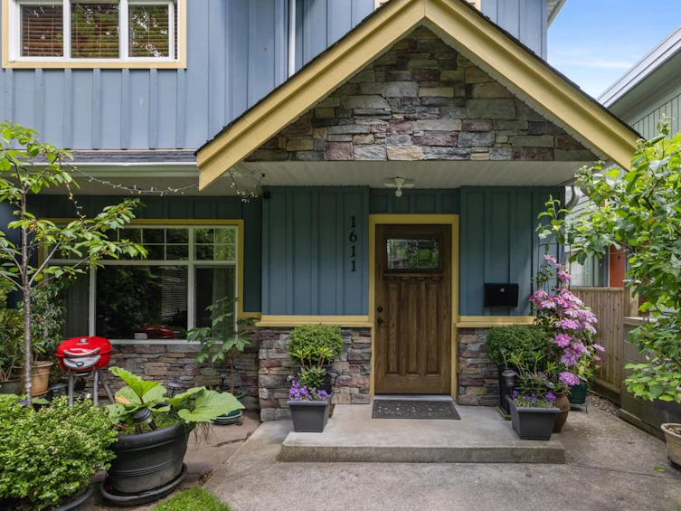 1611 East Georgia Street, Vancouver, BC, V5L 2B1 - 4