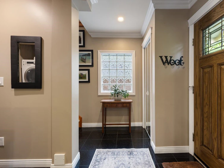 1611 East Georgia Street, Vancouver, BC, V5L 2B1 - 5