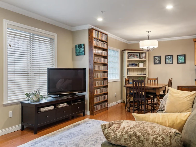 1611 East Georgia Street, Vancouver, BC, V5L 2B1 - 10
