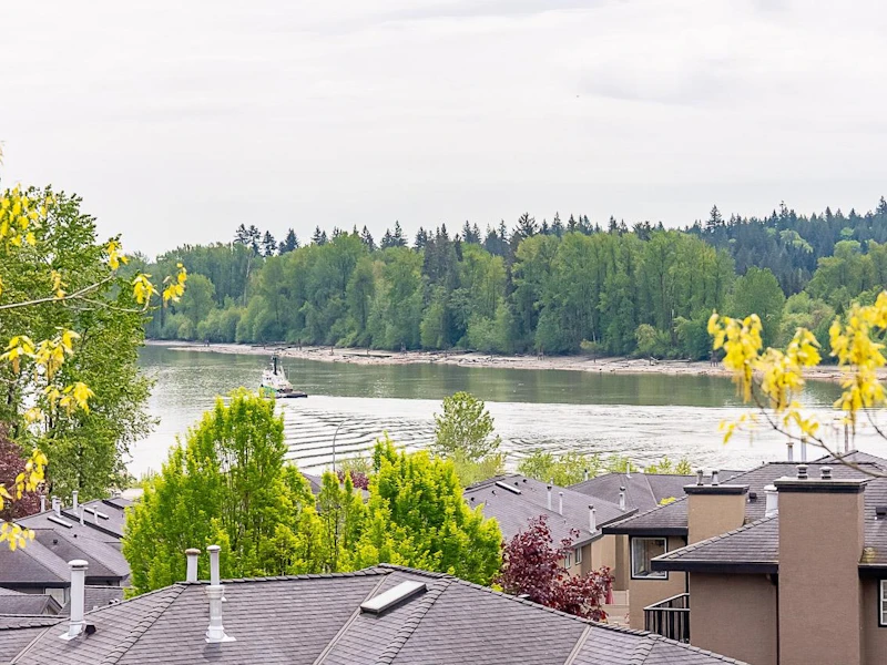 404 - 11595 Fraser Street, Maple Ridge BC V2X 0X7