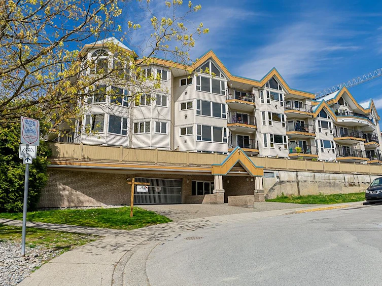 404-11595 Fraser Street, Maple Ridge, BC, V2X 0X7 - 2