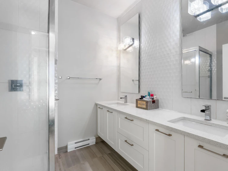 205-16488 64, Surrey, BC, V3S 6X6 - 22