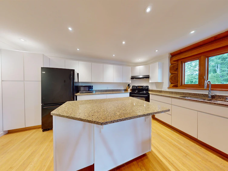 8325 Mountainview Drive, Whistler, BC, V8E 0G3 - 5