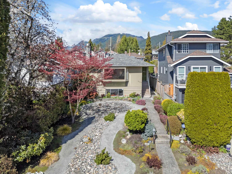 228 West 27th Street, North Vancouver, BC, V7N 2H2 - 34