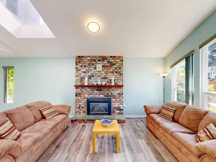 1954 Vonda Way, Coquitlam, BC, V3E 1M7 - 3