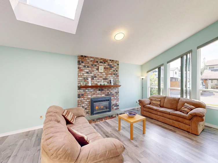 1954 Vonda Way, Coquitlam, BC, V3E 1M7 - 4