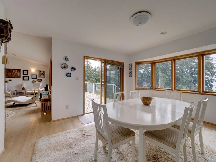 5481 Hydaway Place, Halfmoon Bay, BC, V7Z 1B4 - 14