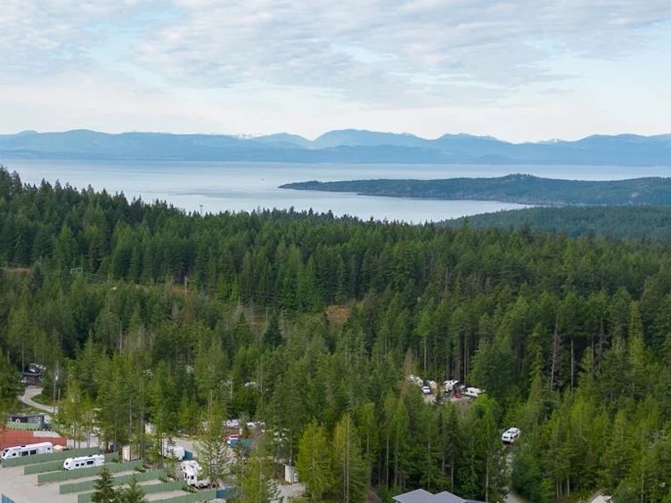 9384 Stephens Way, Halfmoon Bay, BC, V7Z 1G9 - 4