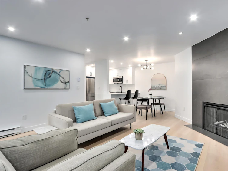 106-910 West 8th Avenue, Vancouver, BC, V5Z 1E5
