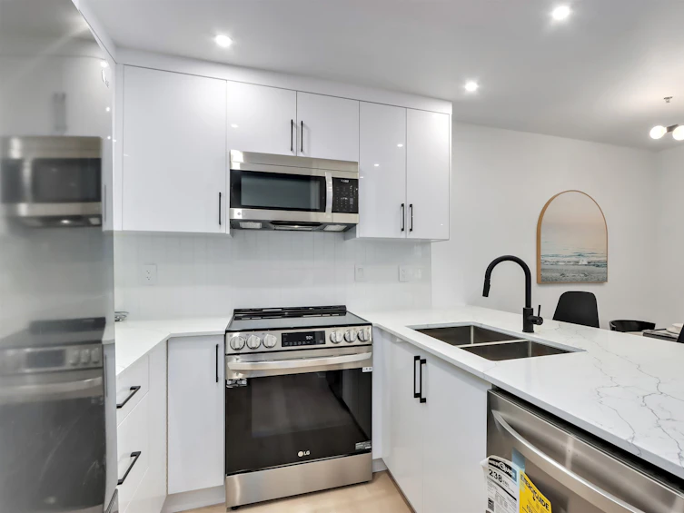 106-910 West 8th Avenue, Vancouver, BC, V5Z 1E5 - 5