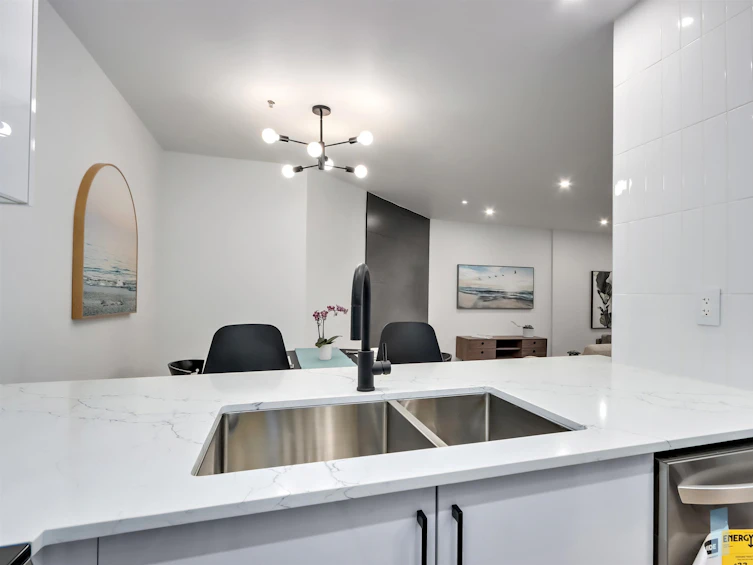 106-910 West 8th Avenue, Vancouver, BC, V5Z 1E5 - 6