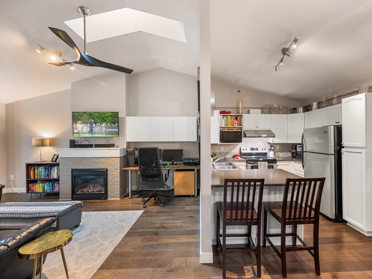 308-19721 64, Langley, BC, V2Y 1L1 - 5