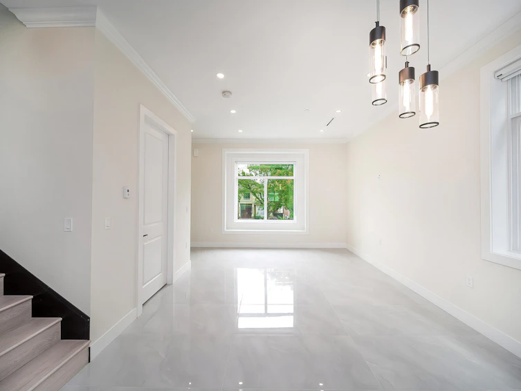5531 Slocan Street, Vancouver, BC, V5R 2A9 - 11