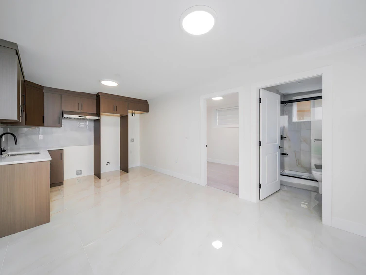5531 Slocan Street, Vancouver, BC, V5R 2A9 - 18