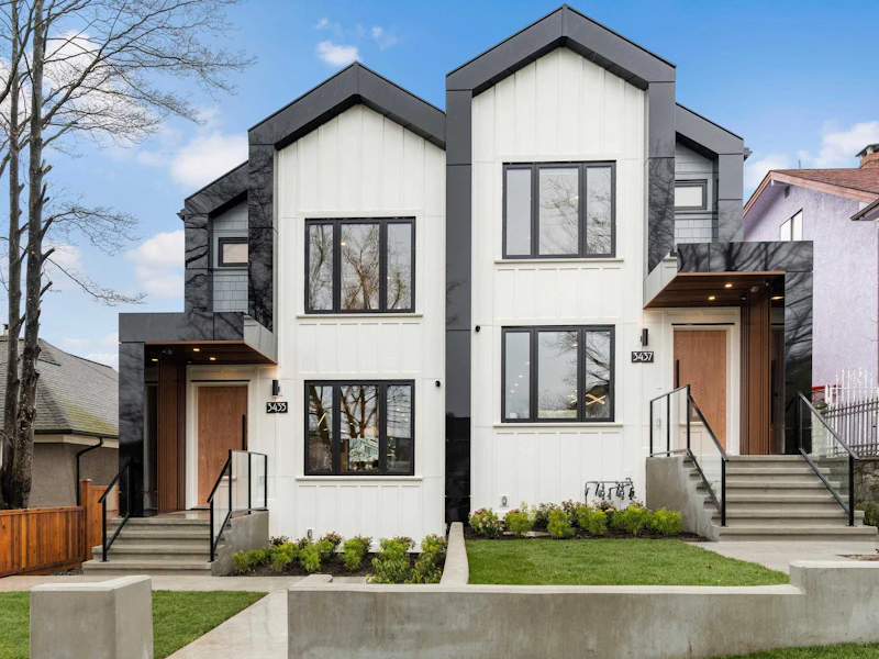3435 Pandora Street, Vancouver BC V5K 1W7
