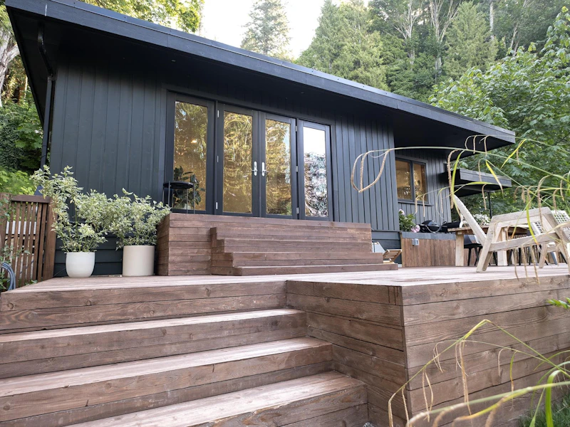 1852 Ocean Beach Espl, Gibsons BC