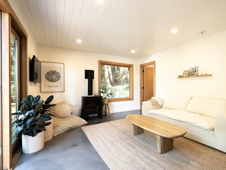 1852 Ocean Beach Beach, Gibsons, BC, V0N 1V5 - 9