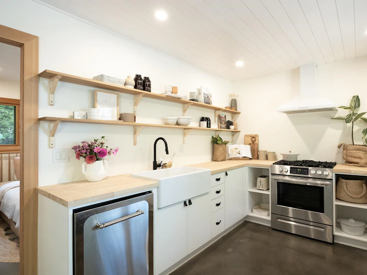 1852 Ocean Beach Beach, Gibsons, BC, V0N 1V5 - 14