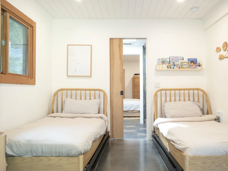 1852 Ocean Beach Beach, Gibsons, BC, V0N 1V5 - 25