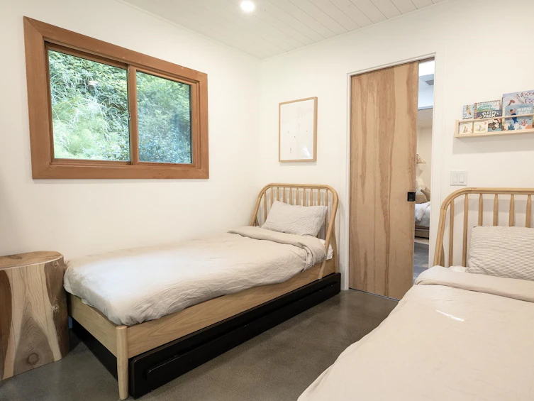 1852 Ocean Beach Beach, Gibsons, BC, V0N 1V5 - 26