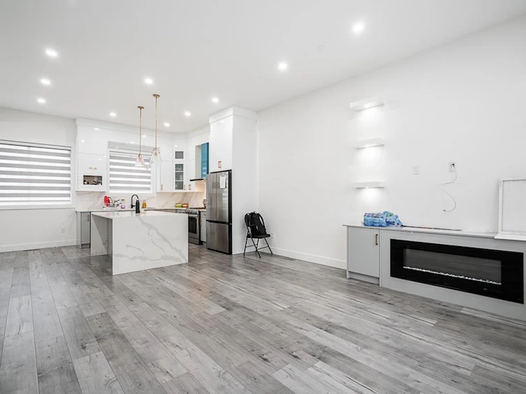 6228 135 Street, Surrey, BC, V3X 2J3 - 9