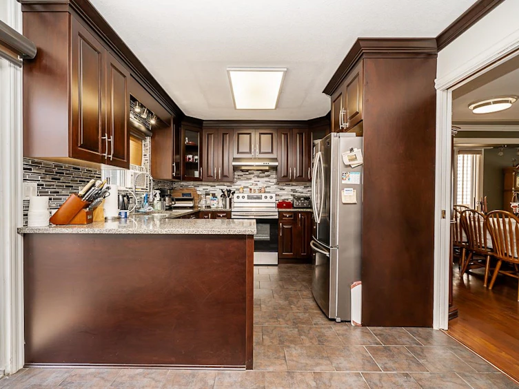 32076 Ashcroft Drive, Abbotsford, BC, V2T 5C3 - 8
