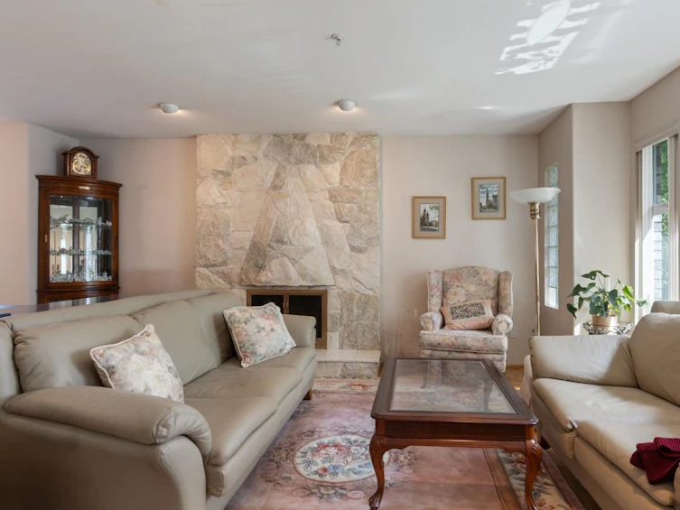 3377 Price Street, Vancouver, BC, V5R 5P8 - 8