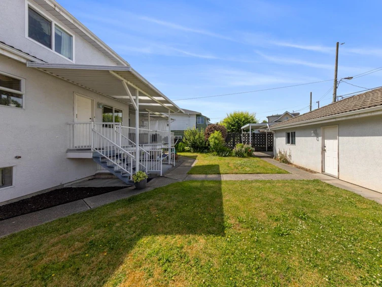 3377 Price Street, Vancouver, BC, V5R 5P8 - 22