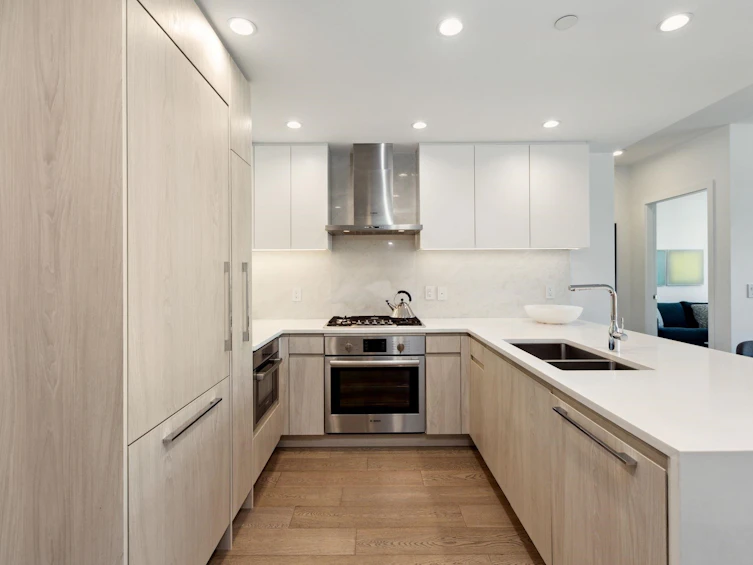502-177 W 3rd Street, North Vancouver, BC, V7M 0G5 - 3