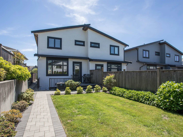 332 E 8th Street, North Vancouver, BC, V7L 1Z3 - 34