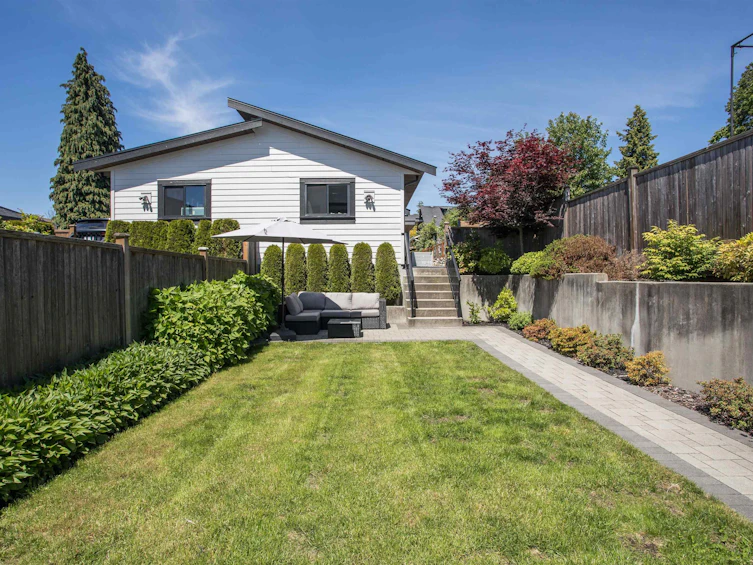 332 E 8th Street, North Vancouver, BC, V7L 1Z3 - 35