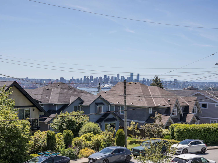 332 E 8th Street, North Vancouver, BC, V7L 1Z3 - 38