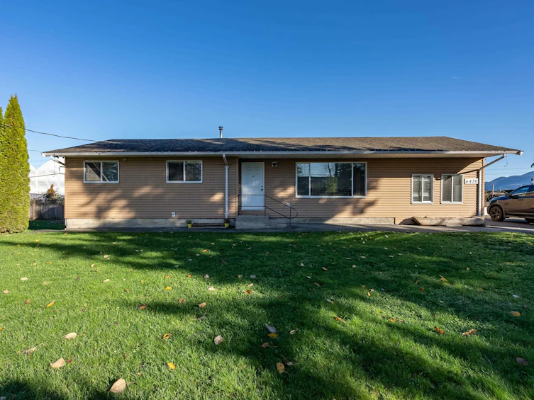 6430 Riverside Street, Abbotsford, BC, V4X 1T9 - 5