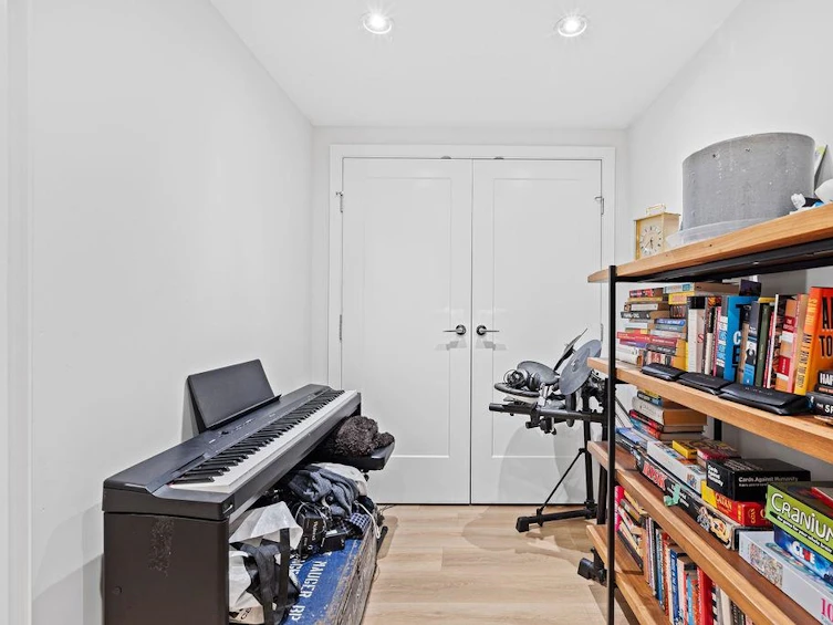 2063 West 10th Avenue, Vancouver, BC, V6J 0H1 - 16