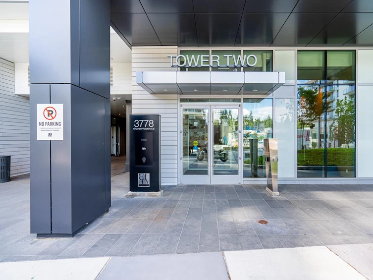 1401-3833 Evergreen Place, Burnaby, BC, V3J 0M2 - 4