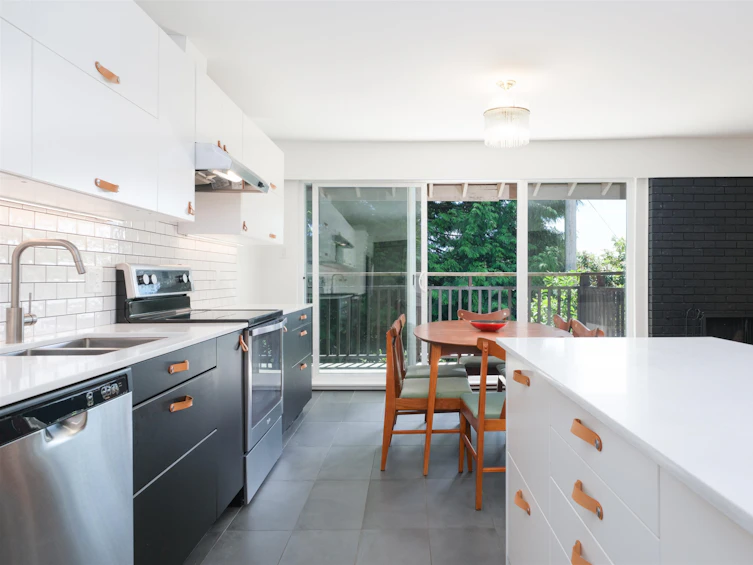 412-555 West 28th Street, North Vancouver, BC, V7N 2J7 - 3