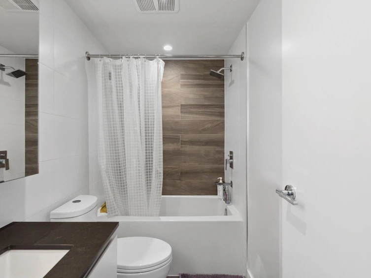 2011-13615 Fraser Highway, Surrey, BC, V3T 0P7 - 6