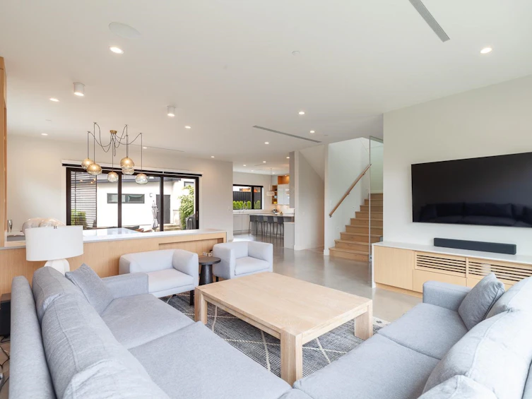 3006 East 3rd Avenue, Vancouver, BC, V5M 1J1 - 3
