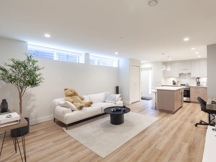 3006 East 3rd Avenue, Vancouver, BC, V5M 1J1 - 30