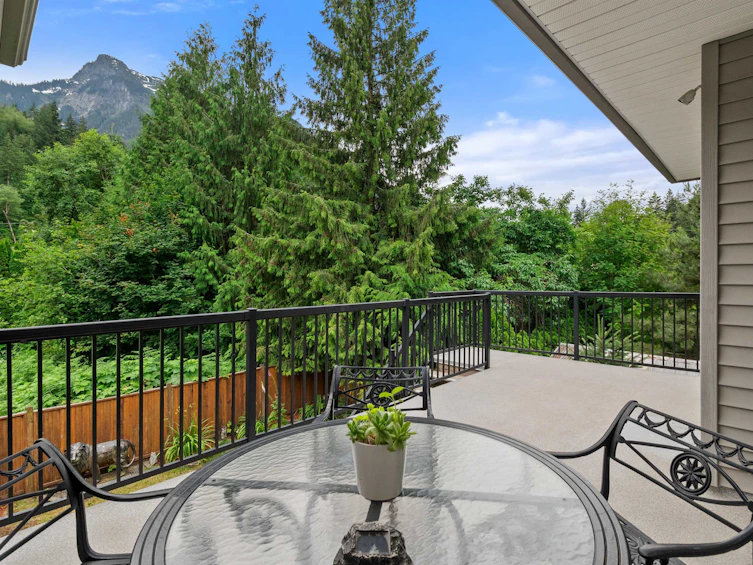 65964 Ogilview Drive, Hope, BC, V0X 1L1 - 5