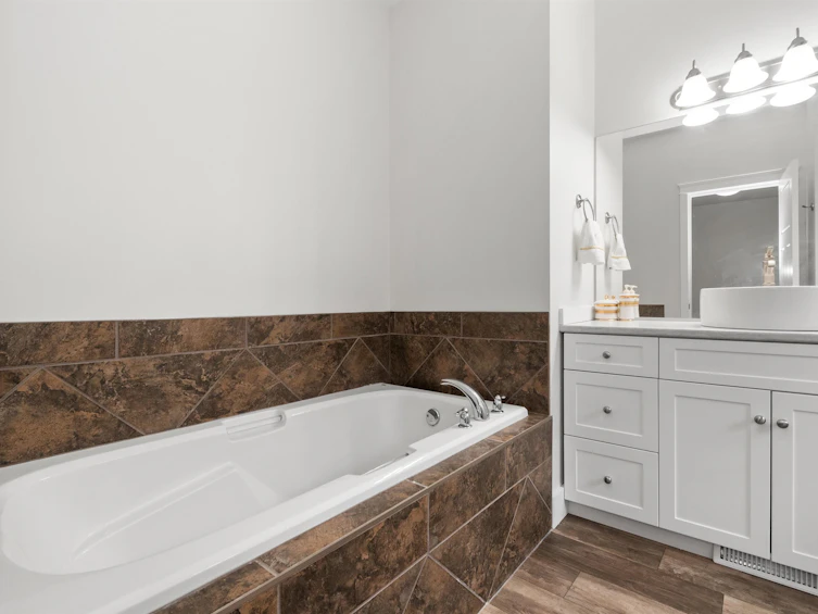 65964 Ogilview Drive, Hope, BC, V0X 1L1 - 26